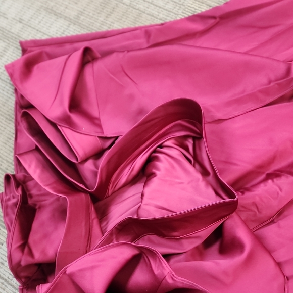 House of CB Burgundy Satin Midi Dress Strapless Measures Small - Picture 3 of 8